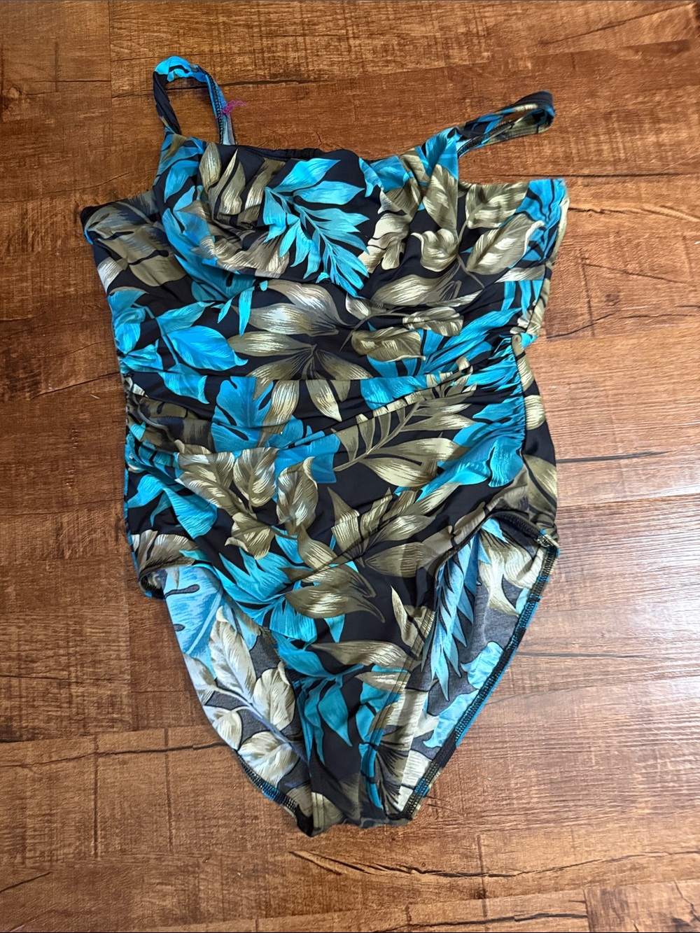 Lands End Woman’s Tropical Leaf One-Piece Swimsuit in Teal and Olive and Aqua!